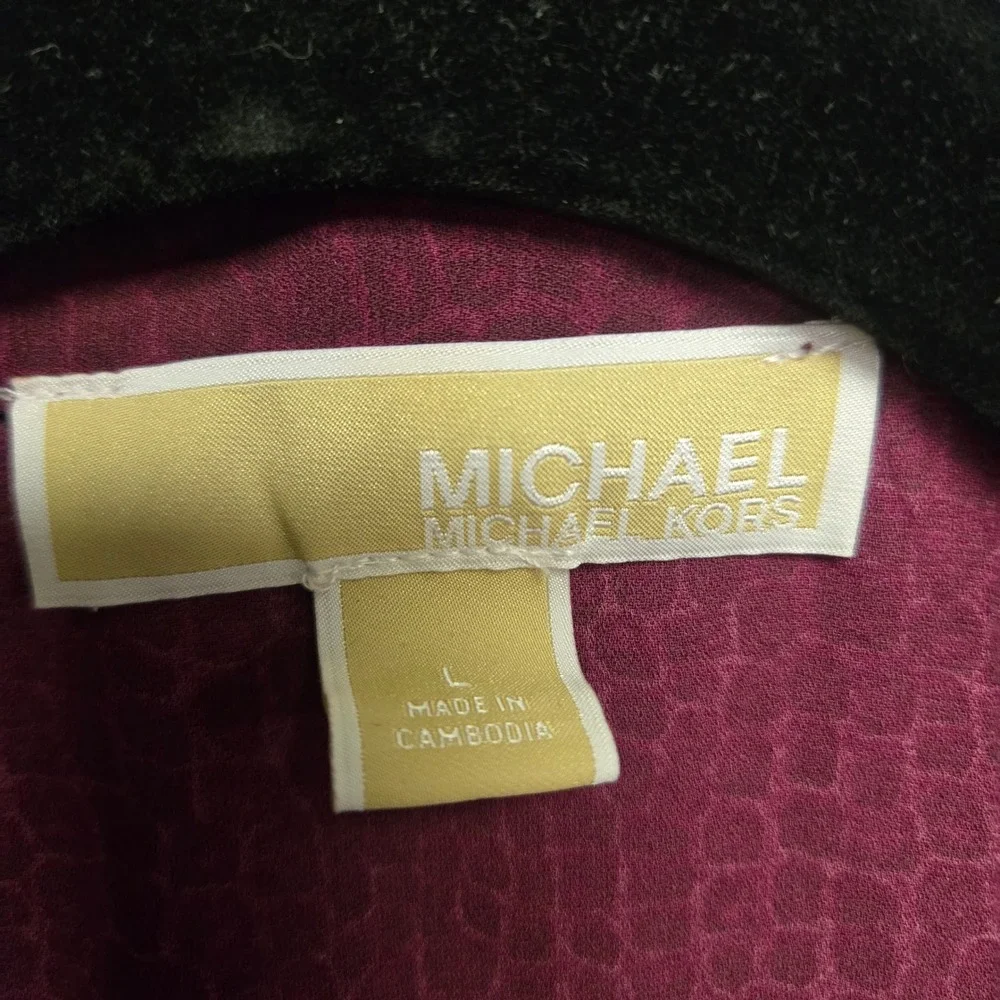 Michael‎ Kors Blouse Snakeskin Print L Dark Berry Long Sleeve Collared Top